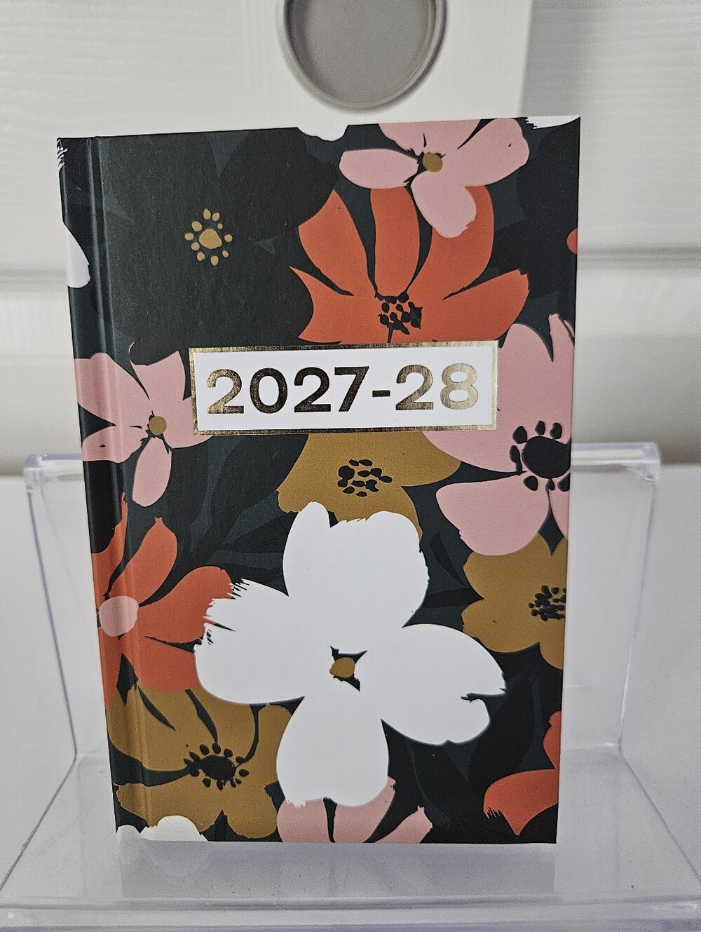 NWT Notebook Planner - Picture 3 of 8